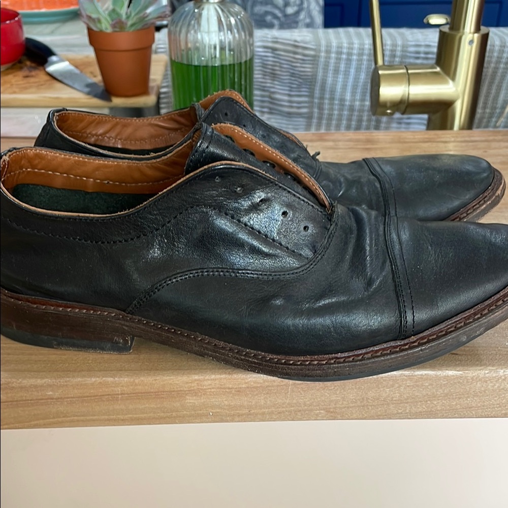 Frye Black Leather Oxfords Classic Design - Picture 5 of 5